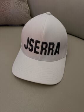 JSERRA NWT White Cap G/Force